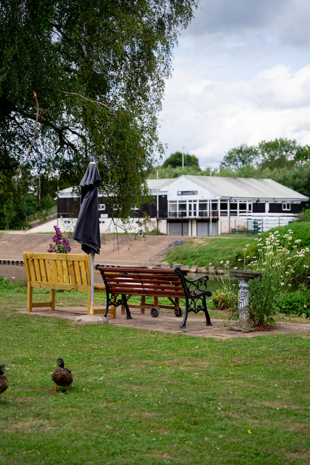 Set against the banks of the River Wye | Riverside